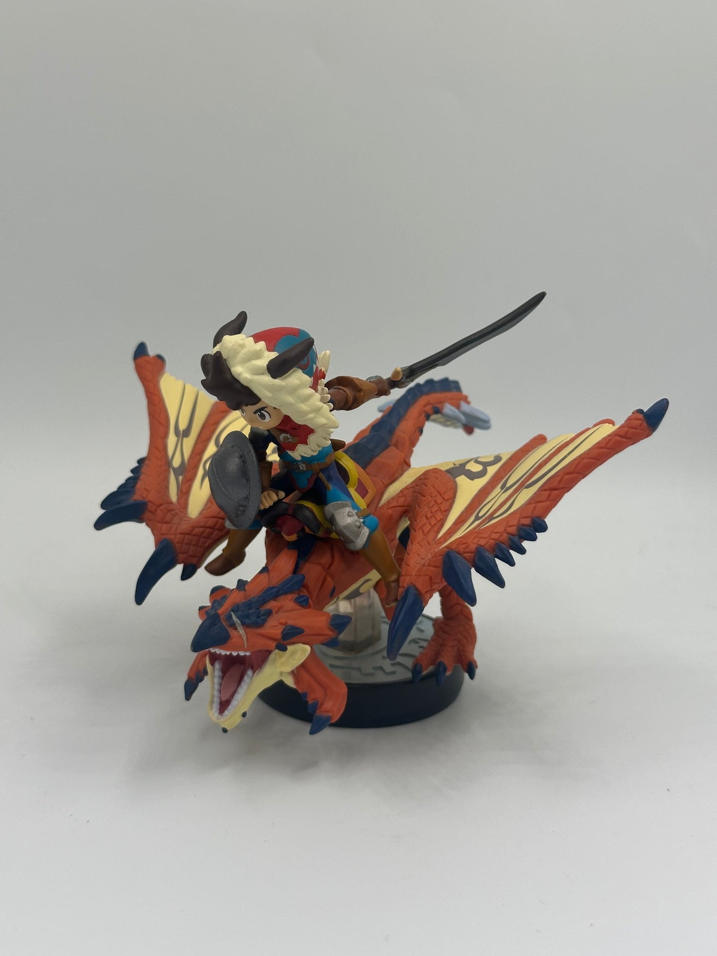 One-Eyed Rathalos and Rider - Boy Monster Hunter Unboxed amiibo