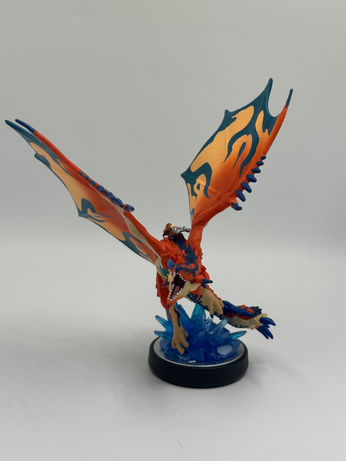 Ratha Monster Hunter Unboxed amiibo